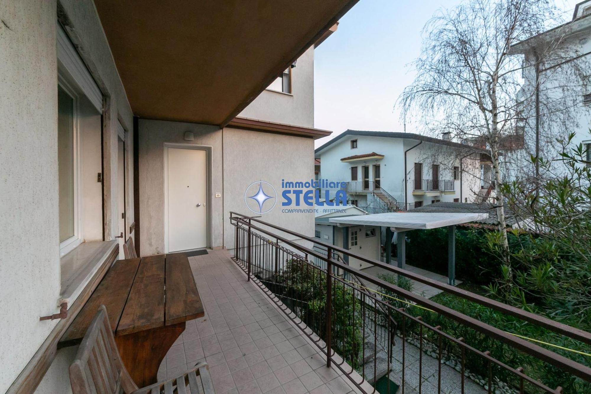 Condominio Secchiati Lido di Jesolo Esterno foto